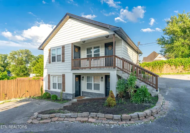 2nd image of 508 E Central Ave, La Follette, TN 37766 | MLS# 3243729