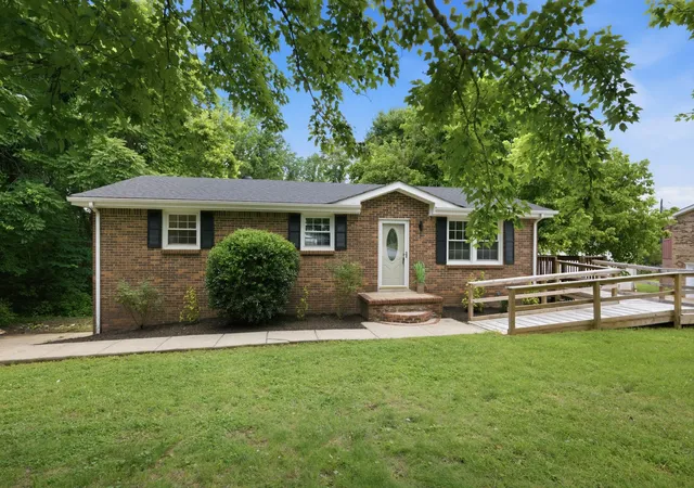 Homes for sale in Burns, TN | 1151 Chestnut Dr, Burns, TN 37029 | MLS# 3244034