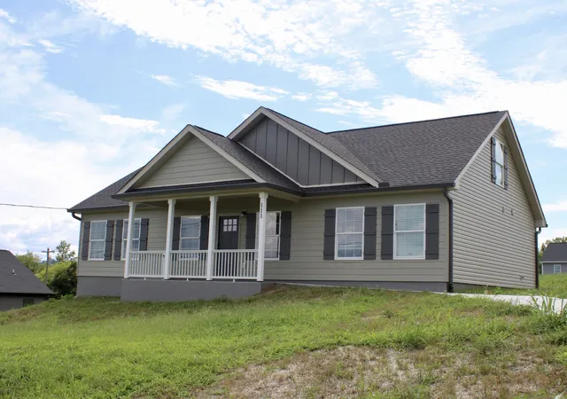 2nd image of 111 Alice Preston Loop, Gordonsville, TN 38563 | MLS# 3244449