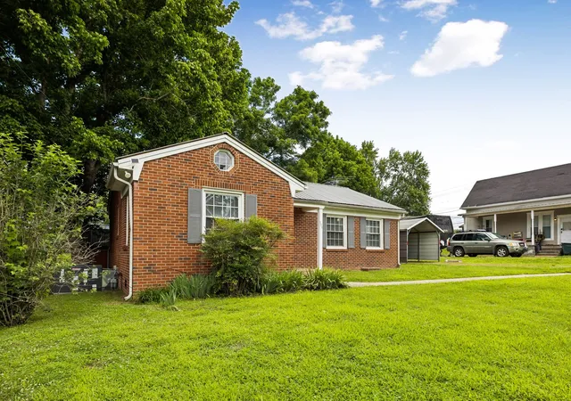 Homes for sale in Centerville, TN | 111 Morrison St, Centerville, TN 37033 | MLS# 3244996
