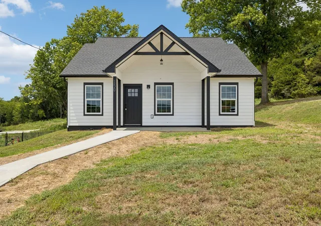 Homes for sale in Gordonsville, TN | 150 Alice Preston Loop, Gordonsville, TN 38563 | MLS# 3244982