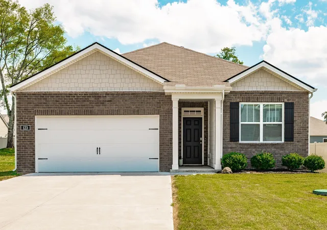 Homes for sale in Murfreesboro, TN | 123 Saddle Horse Ln, Murfreesboro, TN 37129 | MLS# 3243831