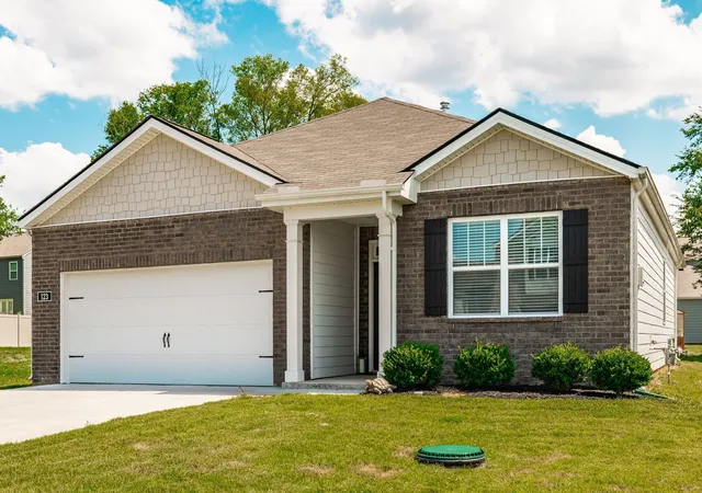 Homes for sale in Murfreesboro, TN | 123 Saddle Horse Ln, Murfreesboro, TN 37129 | MLS# 3243831