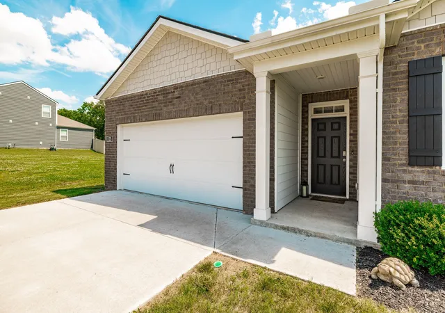 Homes for sale in Murfreesboro, TN | 123 Saddle Horse Ln, Murfreesboro, TN 37129 | MLS# 3243831