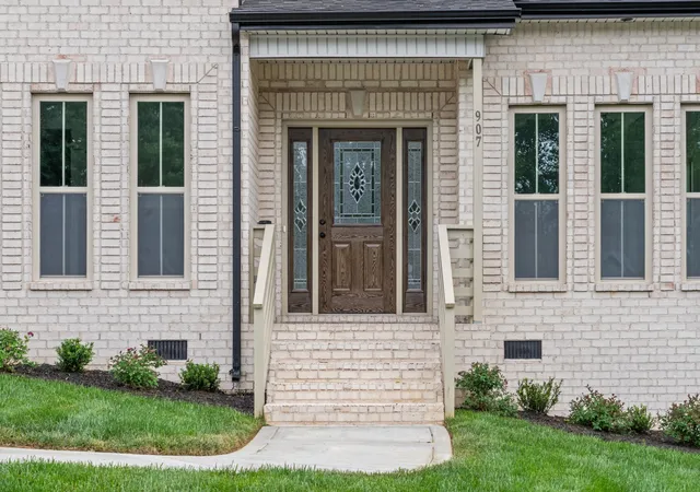 5th image of 907 Douglas Ln, Clarksville, TN 37043 | MLS# 3243977