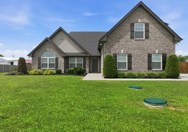 Photo 1 of Single family home for sale at 7914 Natahna Ct, Murfreesboro, TN 37127 | MLS# 3243907 | Listing updated on 2026-07-12