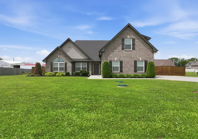 Photo 2 of Single family home for sale at 7914 Natahna Ct, Murfreesboro, TN 37127 | MLS# 3243907 | Listing updated on 2026-07-12