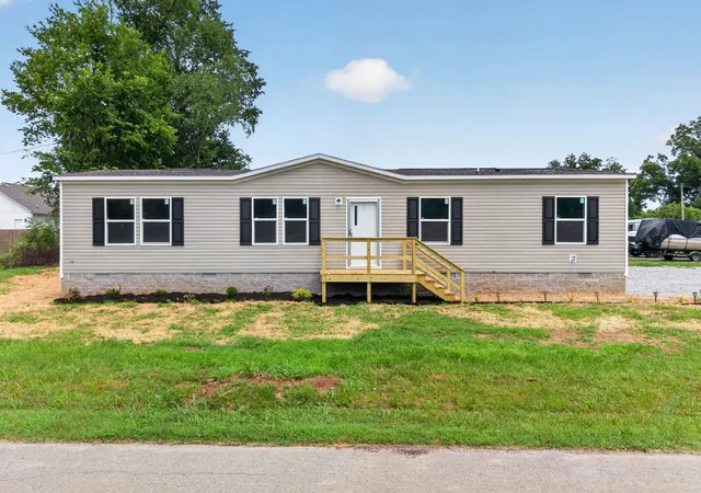 Homes for sale in Doyle, TN | 198 C Ray Ward St, Doyle, TN 38559 | MLS# 3244115