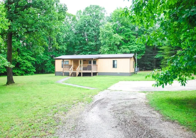 Homes for sale in Sparta, TN | 541 Toy Slatten Rd, Sparta, TN 38583 | MLS# 3244105