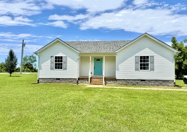 Homes for sale in Hohenwald, TN | 103 Robin Hood Rd, Hohenwald, TN 38462 | MLS# 3244079