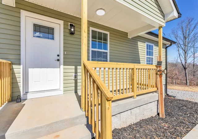 Photo 2 of Single family home for sale at 153 Poling Dr, Pulaski, TN 38478 | MLS# 3244088 | Listing updated on 2026-09-17