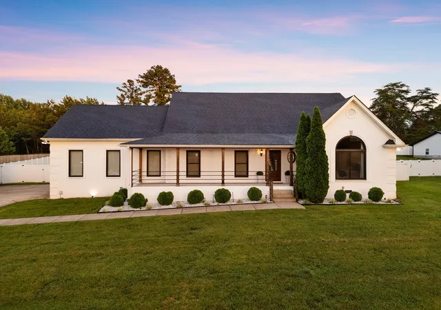 Homes for sale in Pleasant View, TN | 1033 Kacie Dr, Pleasant View, TN 37146 | MLS# 3246139
