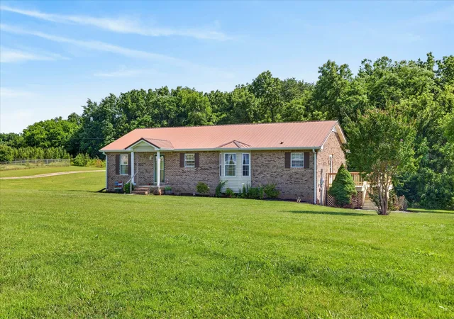 Homes for sale in Cedar Hill, TN | 6702 Hwy 41 N, Cedar Hill, TN 37032 | MLS# 3244942