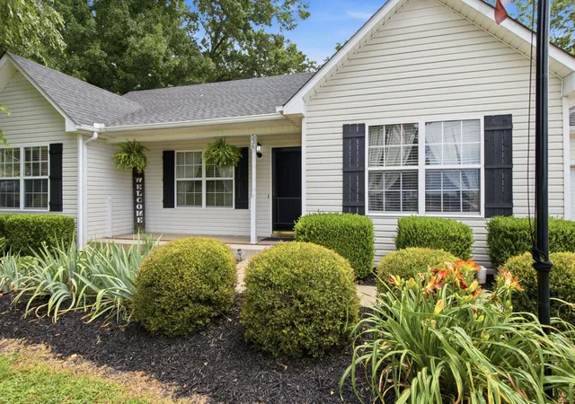 Homes for sale in Columbia, TN | 536 Lenape Path, Columbia, TN 38401 | MLS# 3245155