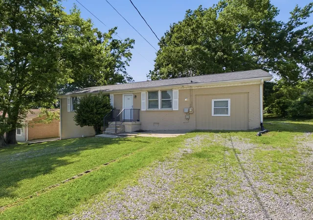 Photo 2 of Single family home for sale at 311 Janette Ave, Goodlettsville, TN 37072 | MLS# 3244140 | Listing updated on 2026-07-01