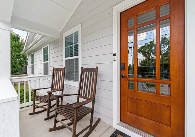 Photo 3 of Single family home for sale at 513 Rosedale Ave, Nashville, TN 37211 | MLS# 3245683 | Listing updated on 2026-09-18