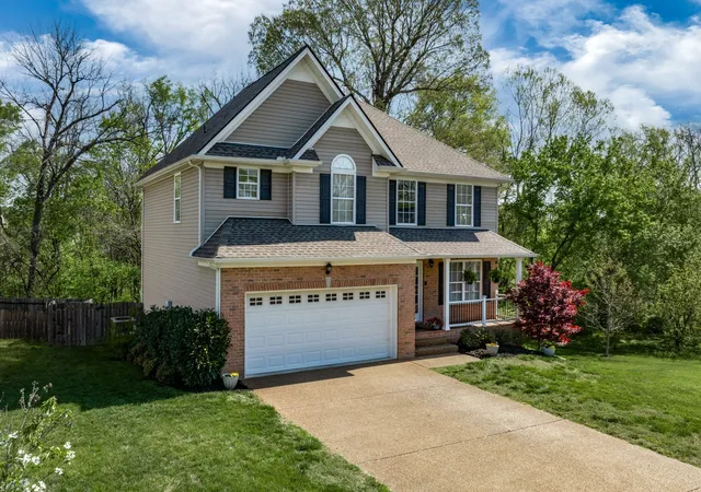 1st image of 2102 Burgess Ln, Spring Hill, TN 37174 | MLS# 3247946