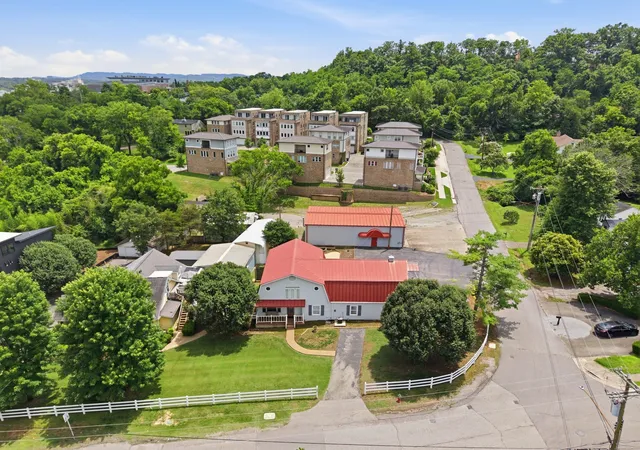 Photo 3 of Single family home for sale at 5717 Maudina Ave, Nashville, TN 37209 | MLS# 3244313 | Listing updated on 2026-08-26