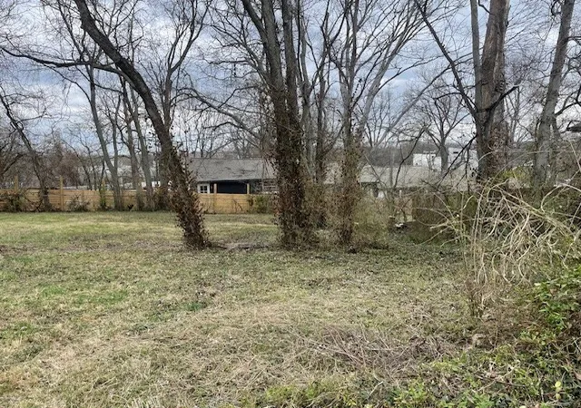3rd image of 418 Mallory St, Nashville, TN 37203 | MLS# 3304091