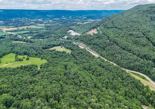 3rd image of 701 Cherokee Ridge Road, Pikeville, TN 37367 | MLS# 3304337