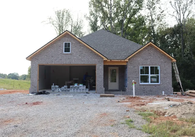 Photo 1 of Single family home for sale at 1638 Hidden Crk Trl, Clarksville, TN 37043 | MLS# 3245078 | Listing updated on 2026-09-25