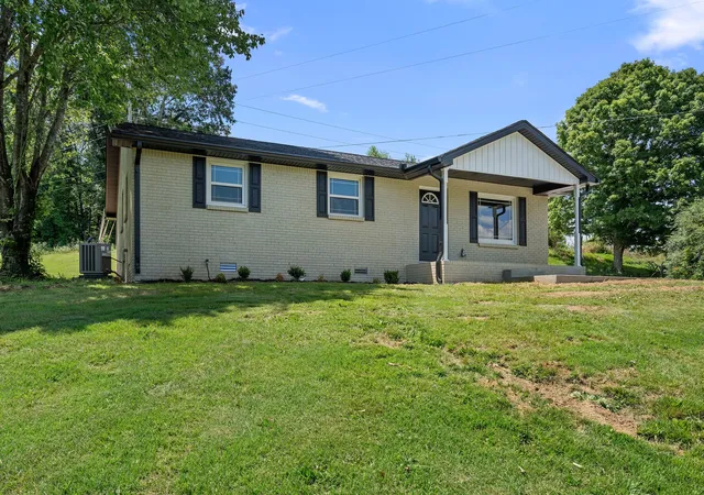 Homes for sale in Woodlawn, TN | 3776 John Taylor Rd, Woodlawn, TN 37191 | MLS# 3244430