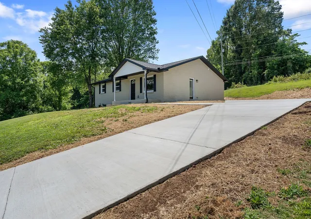 Homes for sale in Woodlawn, TN | 3776 John Taylor Rd, Woodlawn, TN 37191 | MLS# 3244430