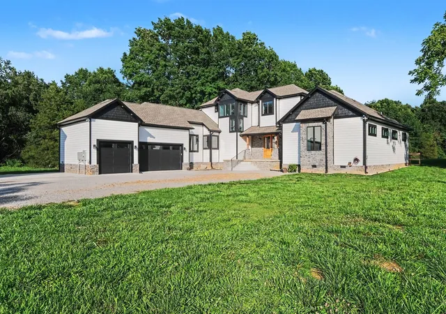3rd image of 2267 Hunter Rd, Lewisburg, TN 37091 | MLS# 3245790