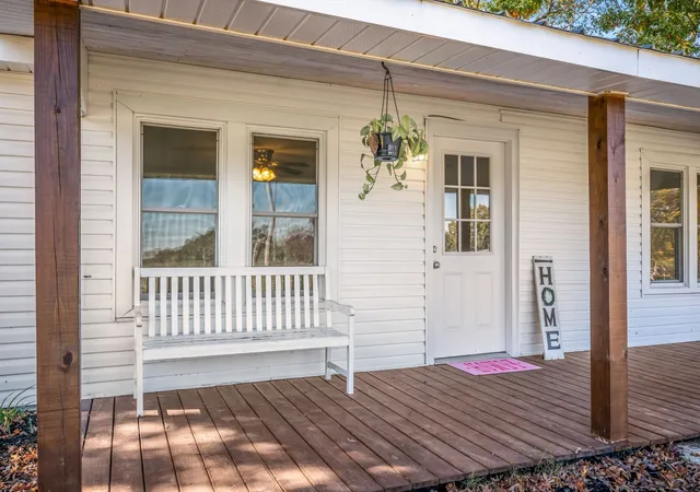 Homes for sale in Waverly, TN | 1865 Clydeton Rd, Waverly, TN 37185 | MLS# 3244414