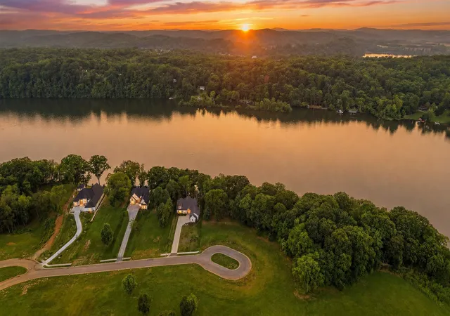 2nd image of 2061 Mockingbird Ln, Loudon, TN 37774 | MLS# 3244444