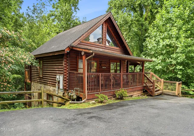 image of 336 Big Bear Way, Pigeon Forge, TN 37863 | MLS# 3304115