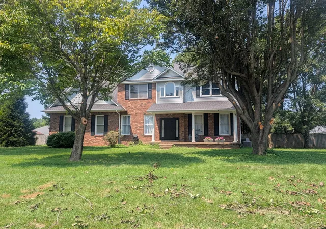 Photo 1 of Single family home for sale at 202 Quincy Dr, Hopkinsville, KY 42240 | MLS# 3244555 | Listing updated on 2026-09-28
