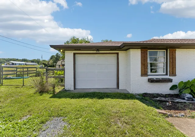 Homes for sale in Ashland City, TN | 3103 Bearwallow Rd, Ashland City, TN 37015 | MLS# 3277684