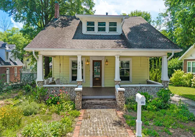Photo 1 of Single family home for sale at 253 15th Street Nw, Cleveland, TN 37311 | MLS# 3245631 | Listing updated on 2026-08-13