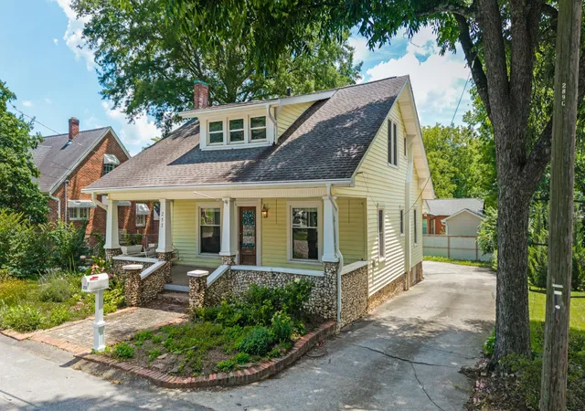 Photo 2 of Single family home for sale at 253 15th Street Nw, Cleveland, TN 37311 | MLS# 3245631 | Listing updated on 2026-08-13