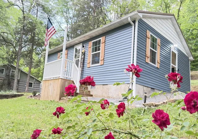 Homes for sale in Gainesboro, TN | 313 Ben Myers Ln, Gainesboro, TN 38562 | MLS# 3244528