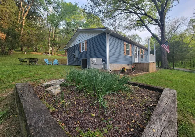 Homes for sale in Gainesboro, TN | 313 Ben Myers Ln, Gainesboro, TN 38562 | MLS# 3244528