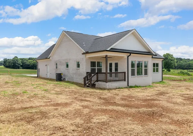 5th image of 1380 Lanning Rd, Lawrenceburg, TN 38464 | MLS# 3244638
