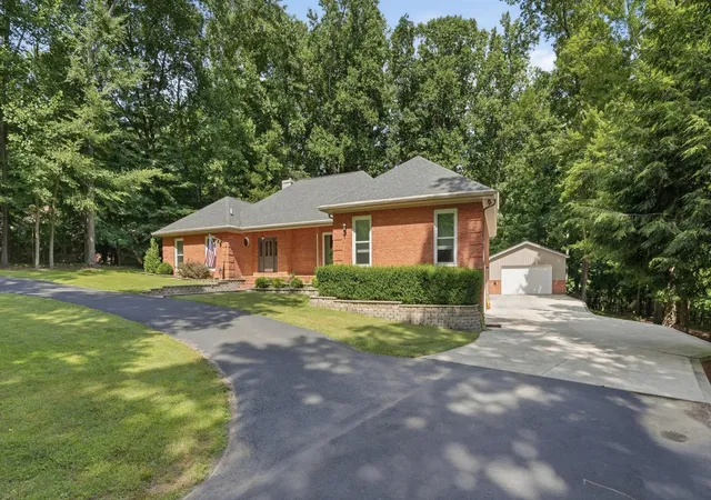 Homes for sale in Manchester, TN | 419 Laurel Crown Rd, Manchester, TN 37355 | MLS# 3245033
