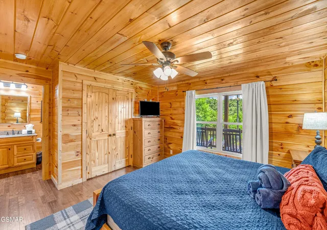 Photo 3 of Sale Pending at 2316 Wingspan Dr, Sevierville, TN 37876 | MLS# 3270040 | Listing updated on 2026-09-13