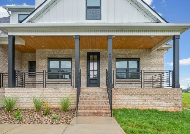 Photo 3 of Single family home for sale at 4923 Royal View Way Lot 77, Clarksville, TN 37040 | MLS# 3245511 | Listing updated on 2026-09-18