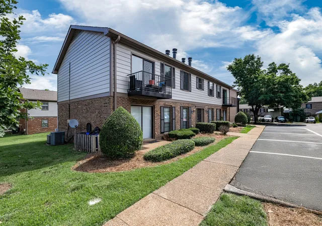 Photo 3 of Townhouse for sale at 5788 Brentwood Trce, Brentwood, TN 37027 | MLS# 3246306 | Listing updated on 2026-08-30