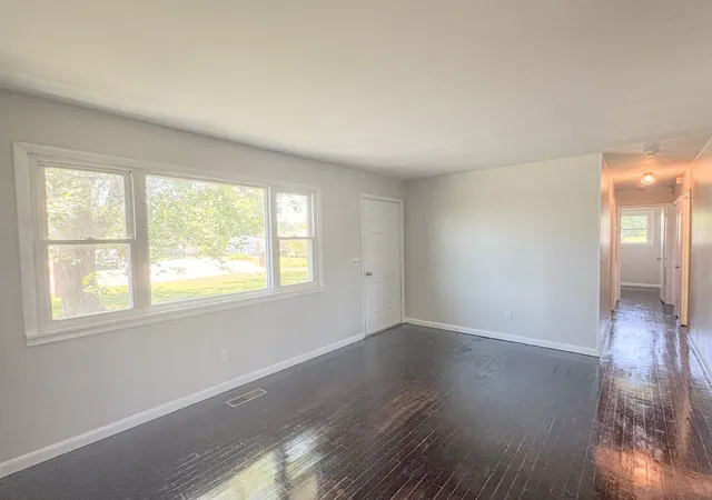Photo 3 of Single family home for sale at 1204 Meadowlark Cir, Lafayette, TN 37083 | MLS# 3244966 | Listing updated on 2026-06-18