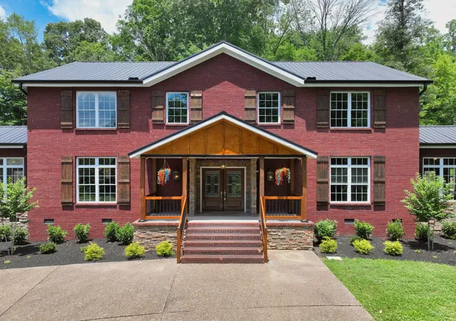 2nd image of 125 Happy Hollow Rd, Goodlettsville, TN 37072 | MLS# 3244822