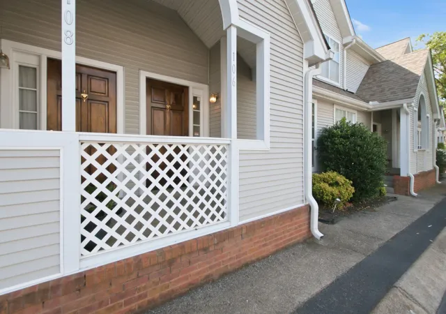 Photo 2 of Townhouse for sale at 106 Sylvan Glen Ct, Nashville, TN 37209 | MLS# 3245614 | Listing updated on 2026-09-28