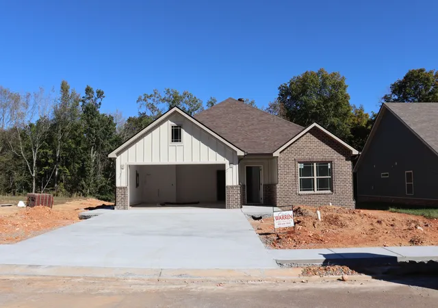 Photo 1 of Single family home for sale at 597 Willow Park Dr, Clarksville, TN 37043 | MLS# 3245109 | Listing updated on 2026-10-21