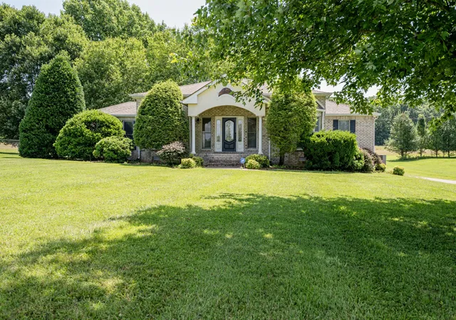 2nd image of 205 Meadowlark Ct, Dickson, TN 37055 | MLS# 3244658