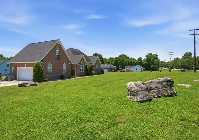 Homes for sale in Castalian Springs, TN | 465 Old 25 Loop, Castalian Springs, TN 37031 | MLS# 3246579