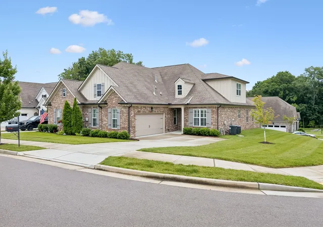 2nd image of 5000 Harbor Reserve Cv, Hermitage, TN 37076 | MLS# 3244760