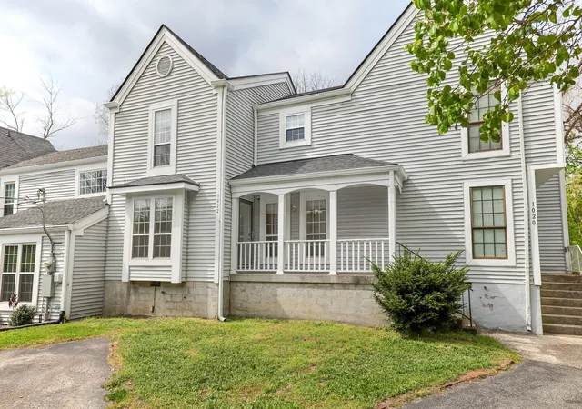 Photo 2 of Single family home for sale at 1022 Rachels Sq Dr, Hermitage, TN 37076 | MLS# 3246333 | Listing updated on 2026-09-15